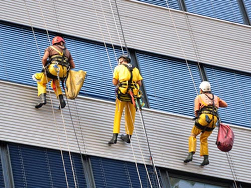 Fassadenreinigung in Bern bei Arag AG